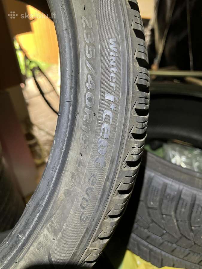 Padangos 235/45 r 19 - nuotraukos Nr. 2