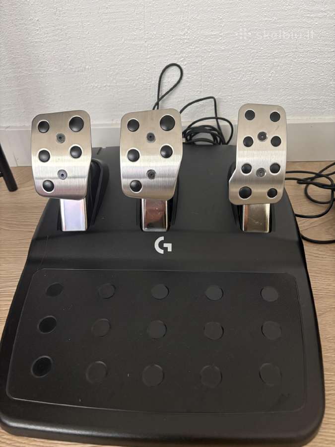 Logitech G923 Trueforce lenktynių vairas+3 pedalai - nuotraukos Nr. 3