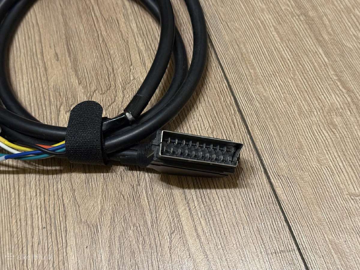 Kabelis Scart - 6xrca kištukai 1.5m - nuotraukos Nr. 2