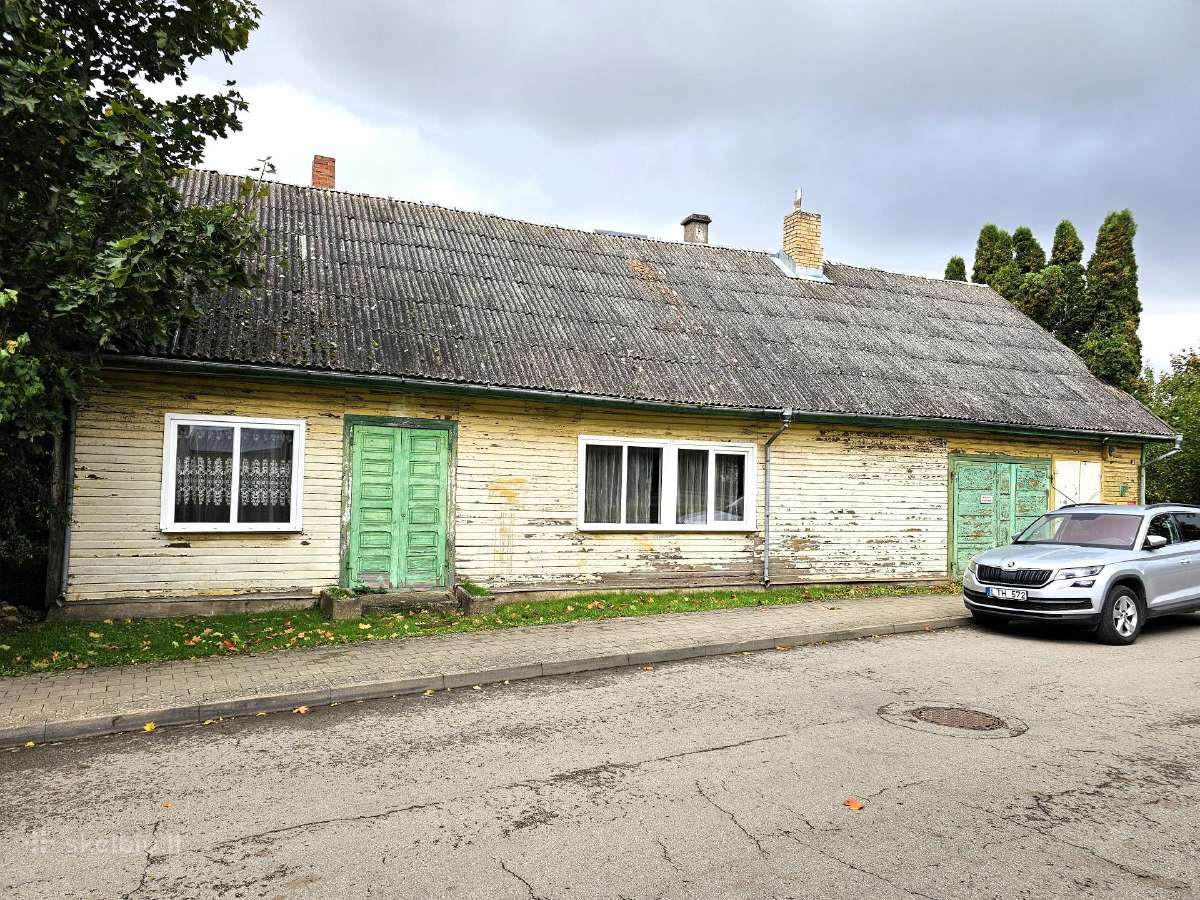 Parduodamas namas Viekšnių m. centre - nuotraukos Nr. 2