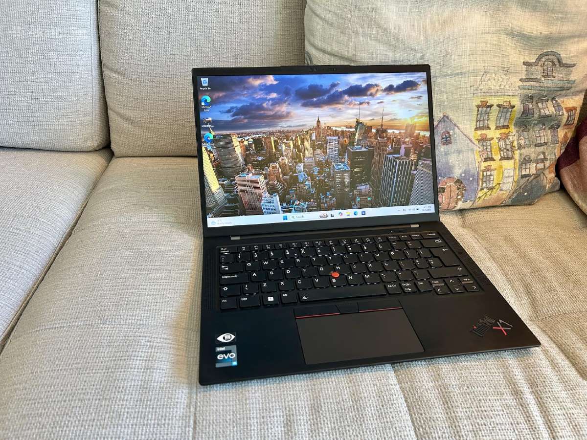 Lenovo Thinkpad X1 Carbon Gen 10, Touchscreen - nuotraukos Nr. 2