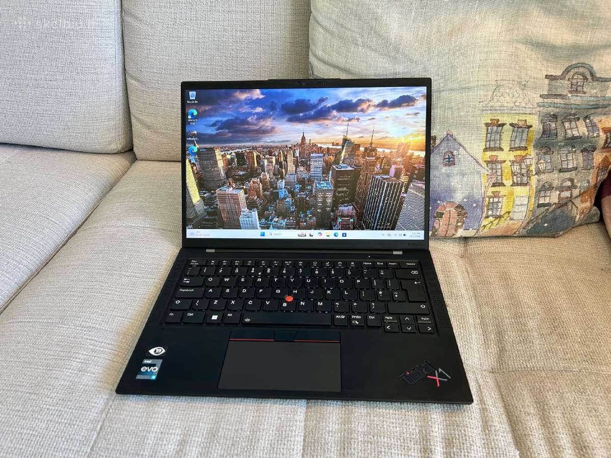 Lenovo Thinkpad X1 Carbon Gen 10, Touchscreen - nuotraukos Nr. 8