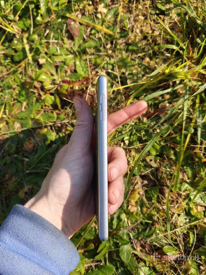 Sony Xperia L3 yra defektų, viską veikia - nuotraukos Nr. 8