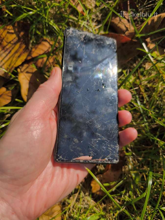 Sony Xperia L4 daužtas, displayus rodo gyvybę - nuotraukos Nr. 4