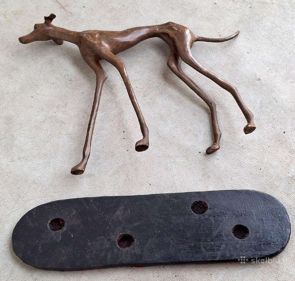 Bronzinės figūros 2vnt. Šuns kurto -28cm - nuotraukos Nr. 24