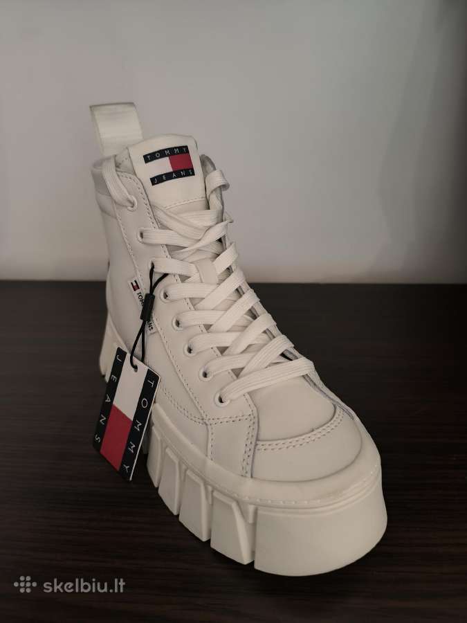 Parduodu **Tommy Hilfiger** batus - nuotraukos Nr. 2