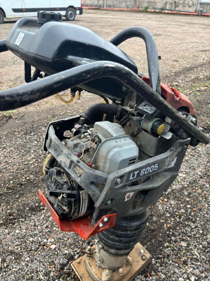 Vibrokoja Husqvarna Lt6005 - nuotraukos Nr. 3