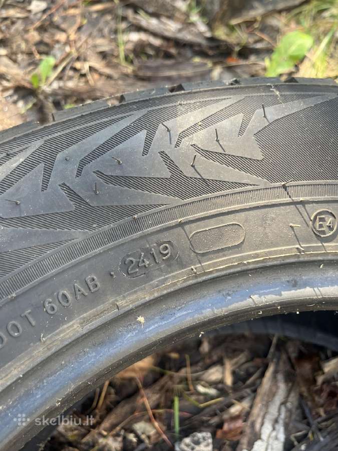 Nokian ziemines R16 dygliuotos - nuotraukos Nr. 5