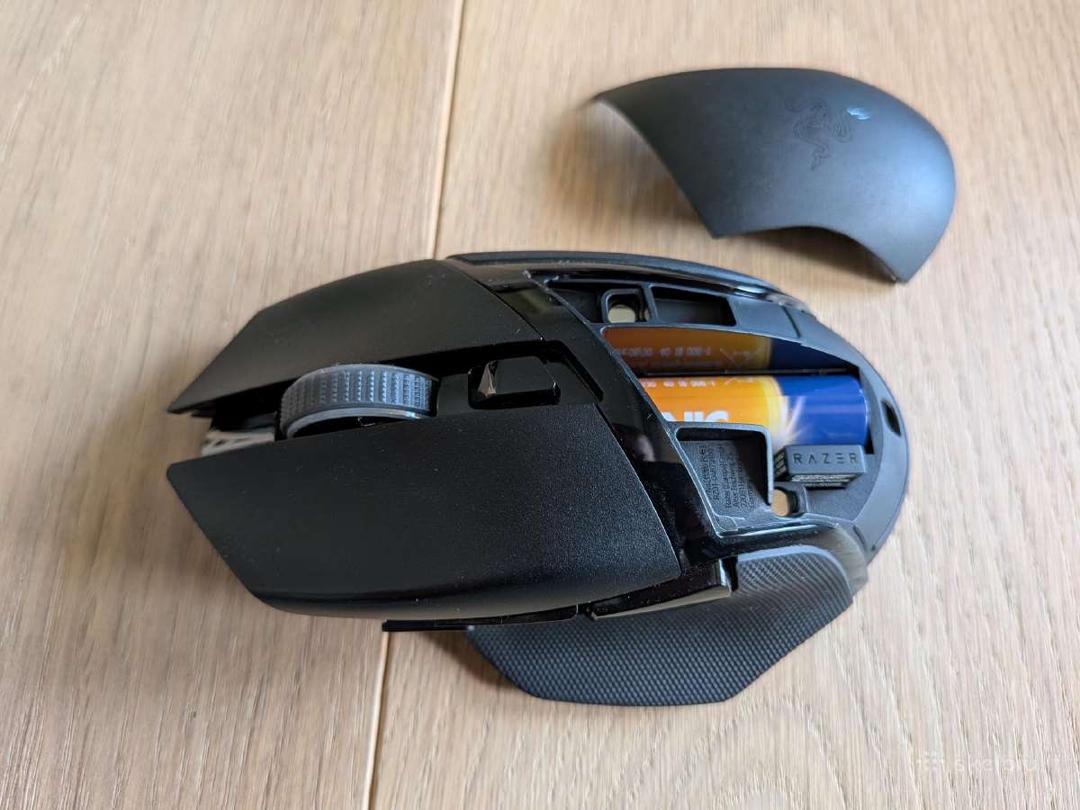 Razer Basilisk V3 X Hyperspeed belaidė pelė - nuotraukos Nr. 2