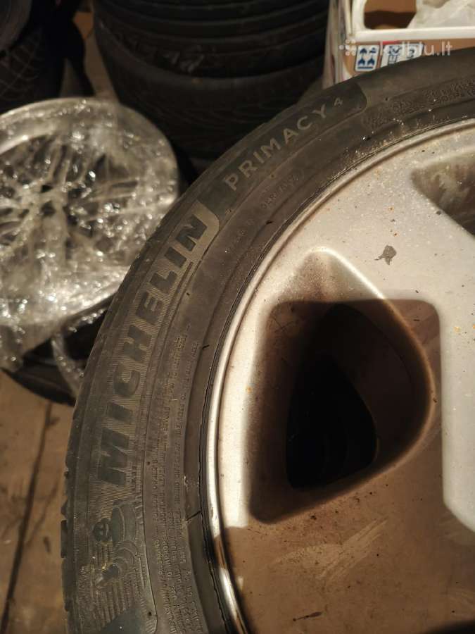 R16 5x112 su Michelin vasarinėmis padangomis - nuotraukos Nr. 9