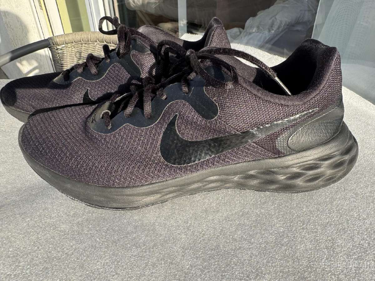 Armani laisvalaikio Batai 41- 42 dydis ir Nike 45 - nuotraukos Nr. 5