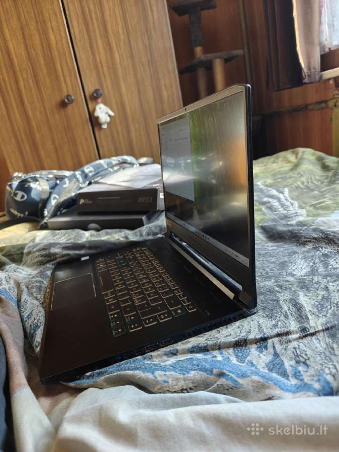 Acer Predator Triton 500 - nuotraukos Nr. 3