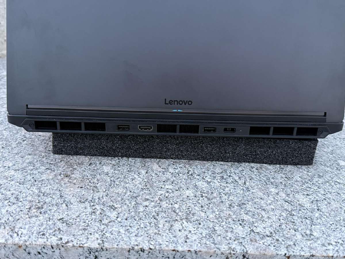 Lenovo Legion 15 Oled - nuotraukos Nr. 13