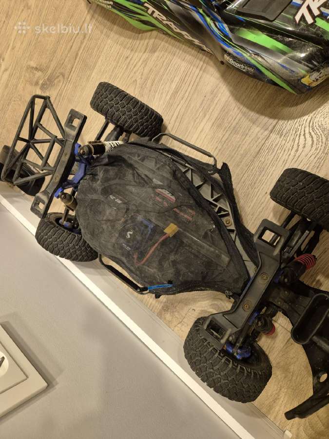 Traxxas slash 4wd bl-2s - nuotraukos Nr. 4