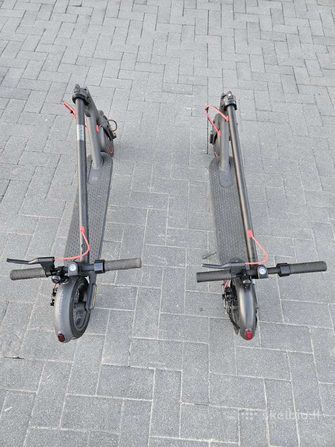 Elektr. paspirtukai Xiaomi Mi Electric Scooter Pro - nuotraukos Nr. 2