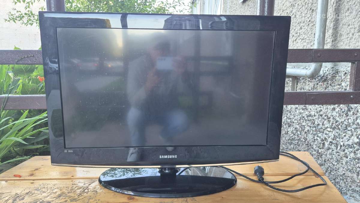 Samsung 82 cm LCD televizorius + pultelis - nuotraukos Nr. 6