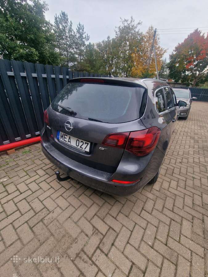 Opel astra sport tourer 2012 metu 1.7d 92kw. - nuotraukos Nr. 6