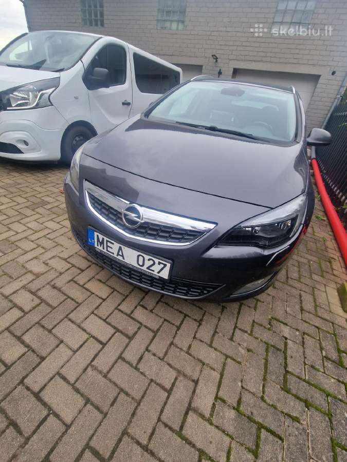 Opel astra sport tourer 2012 metu 1.7d 92kw. - nuotraukos Nr. 9