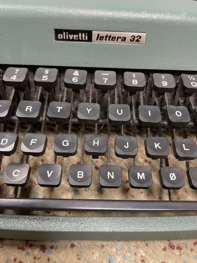Olivetti Lettera 32 spausdinimo mašinėlė - nuotraukos Nr. 2