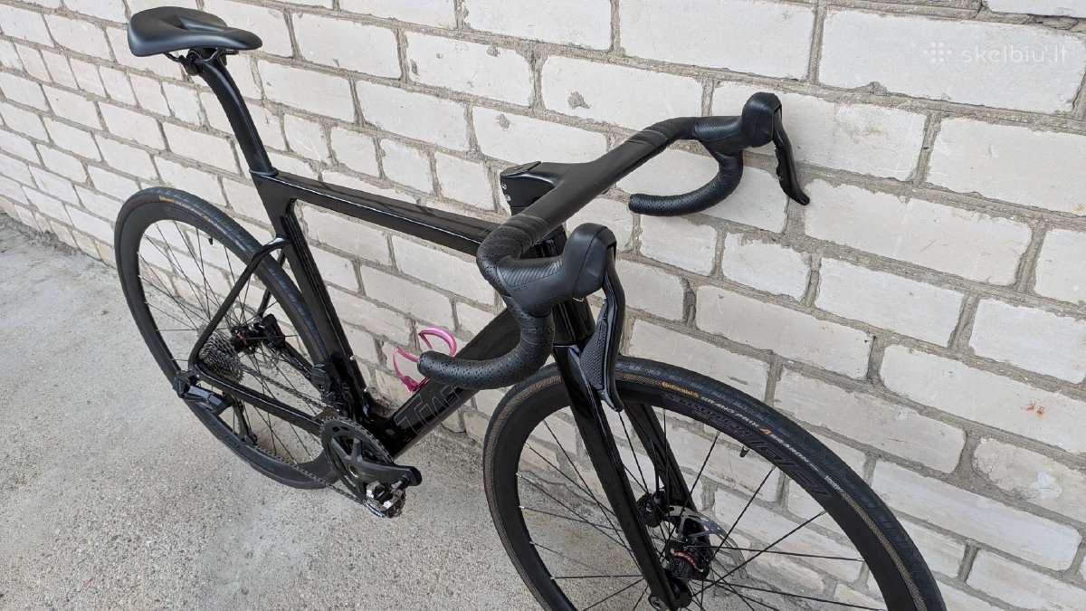 R15 Pro carbon - nuotraukos Nr. 4