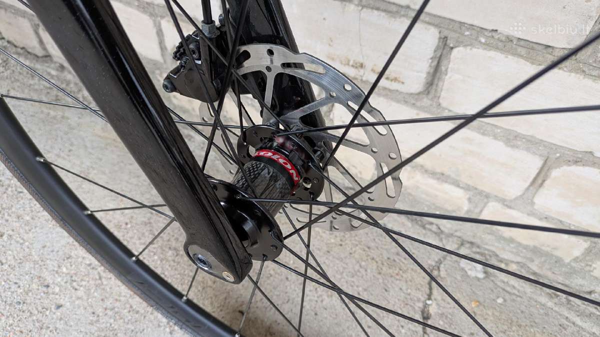 R15 Pro carbon - nuotraukos Nr. 7