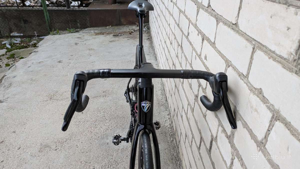 R15 Pro carbon - nuotraukos Nr. 9