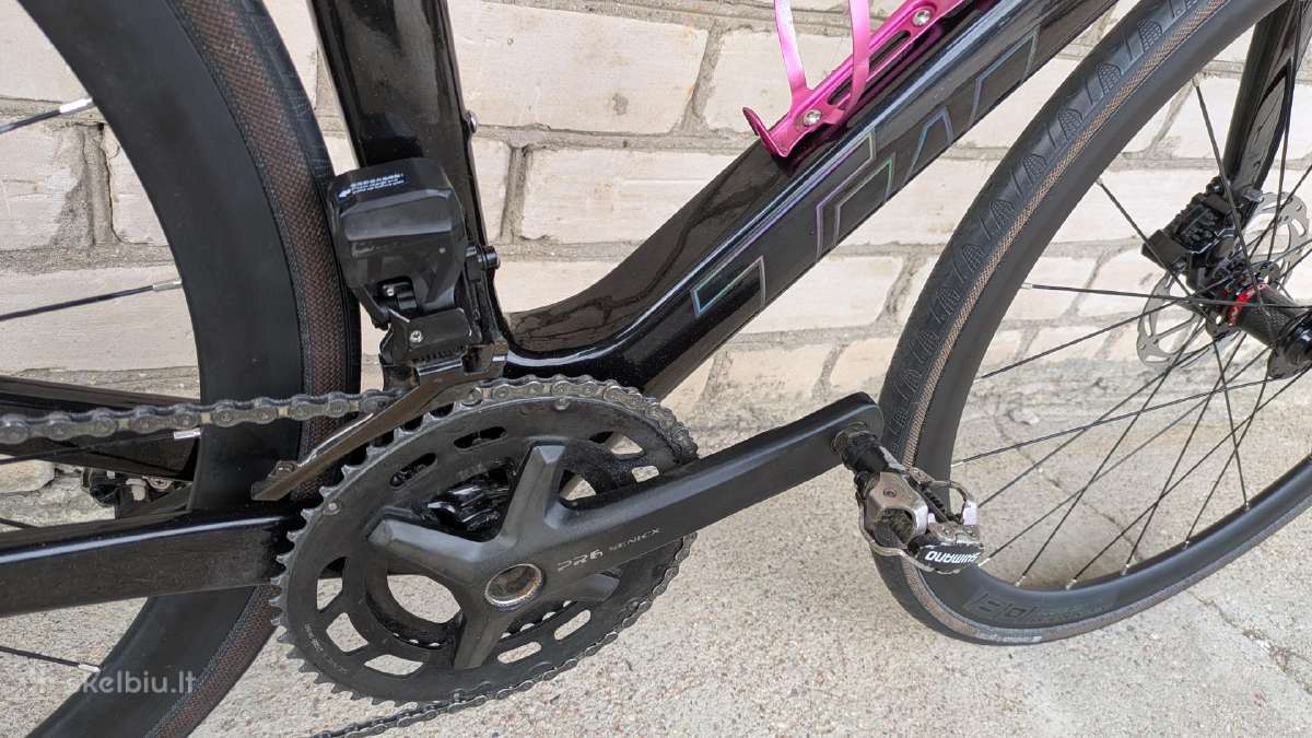 R15 Pro carbon - nuotraukos Nr. 18