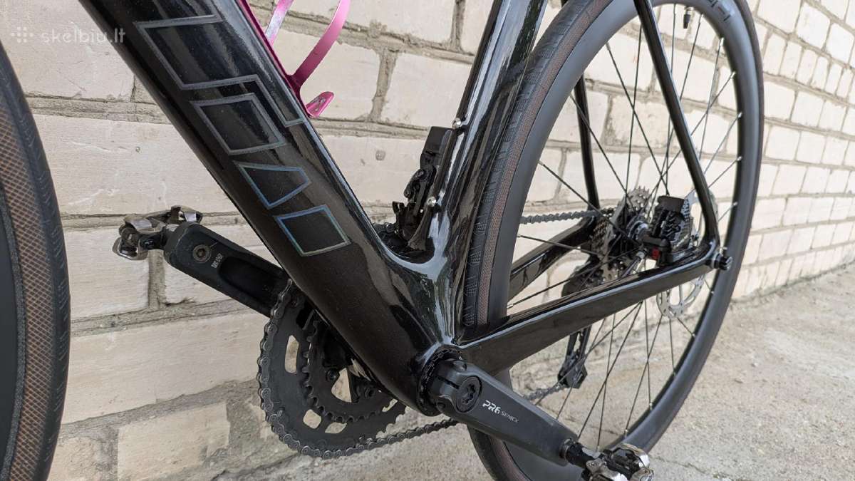 R15 Pro carbon - nuotraukos Nr. 30