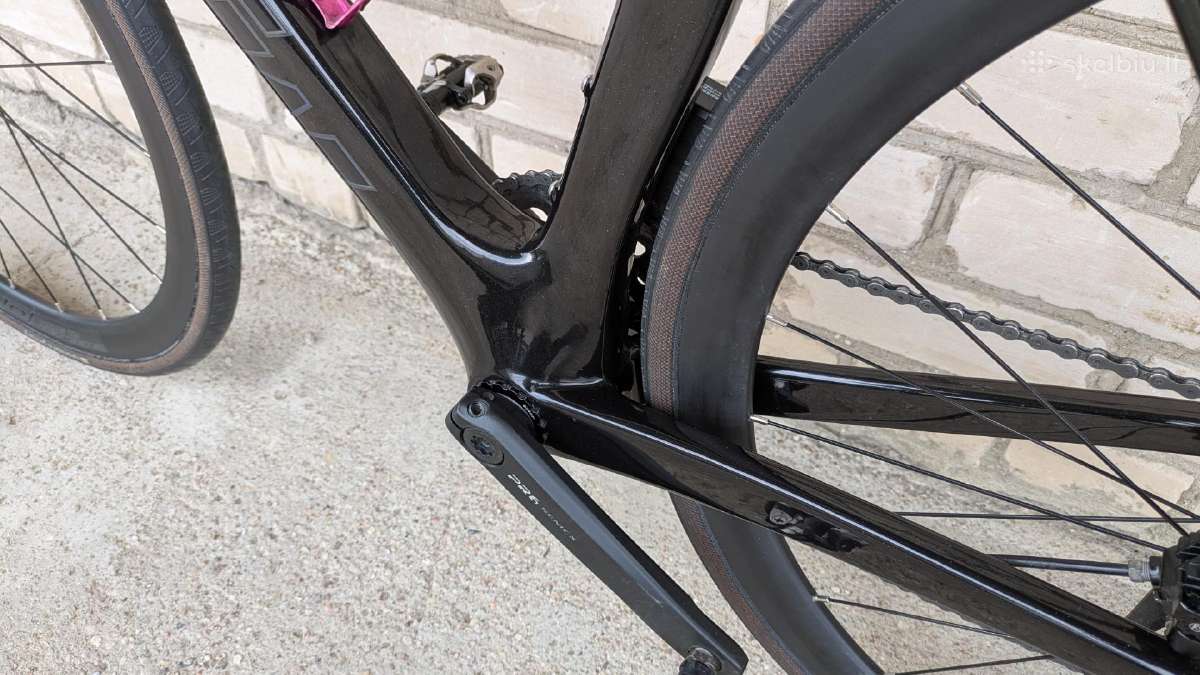 R15 Pro carbon - nuotraukos Nr. 31