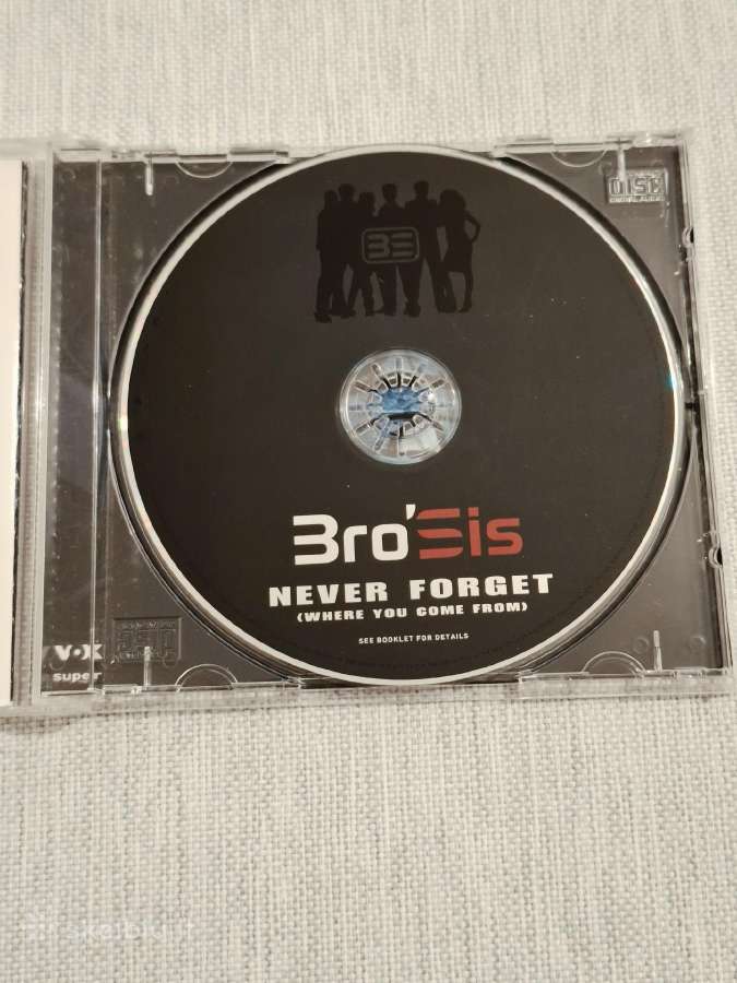 Bro'sis – Never Forget (CD) - nuotraukos Nr. 3