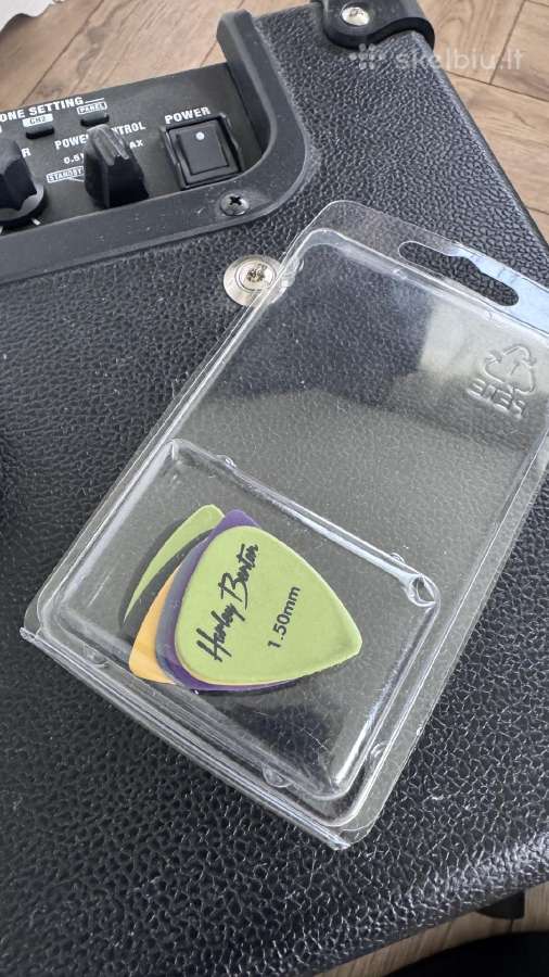 Parduodu elektrine gitarą su visais priedais - nuotraukos Nr. 8