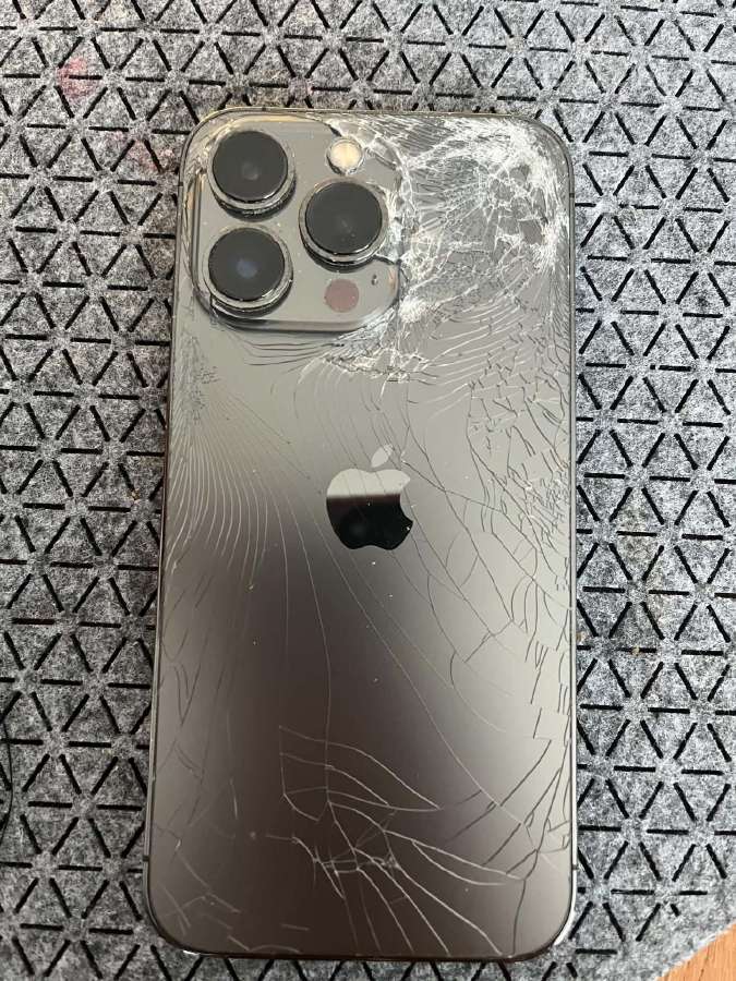 Apple iPhone 13 pro daužtas - nuotraukos Nr. 2