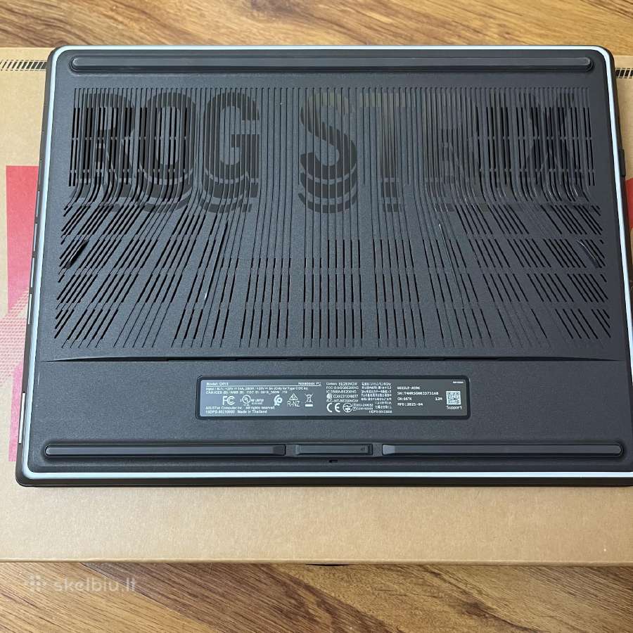Asus Rog Strix G16 (2025 m.) Core Ultra 9 / Rtx - nuotraukos Nr. 3