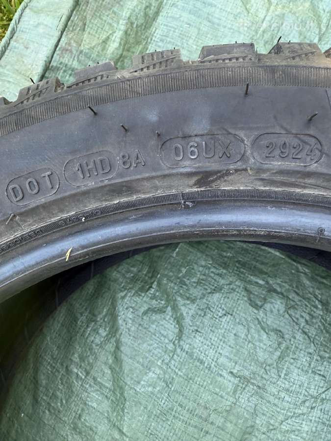 Beveik naujos žieminės premium padangos 225/45r17 - nuotraukos Nr. 11