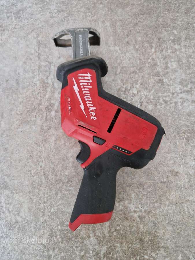 Milwaukee m12 tiesinis pjūklas - nuotraukos Nr. 3