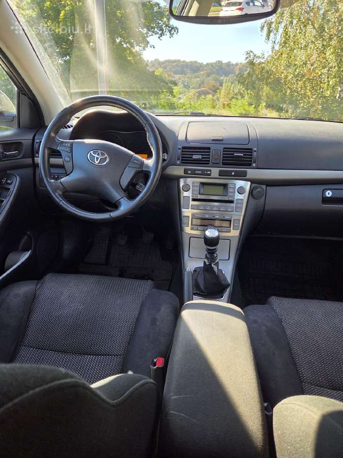 Parduodu Toyota Avensis automobili - nuotraukos Nr. 5