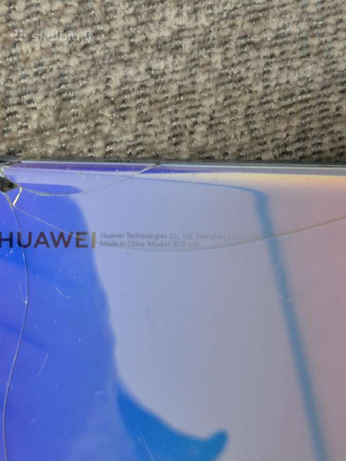 Huawei P30 ant dalių - nuotraukos Nr. 3
