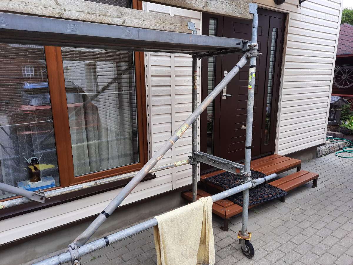 Statybinis bokštelis ,stelažas ant ratukų - nuotraukos Nr. 2