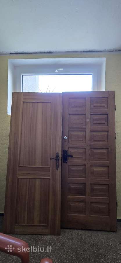 Dvigubos rankų darbo ąžuolinės durys su stakta - nuotraukos Nr. 2