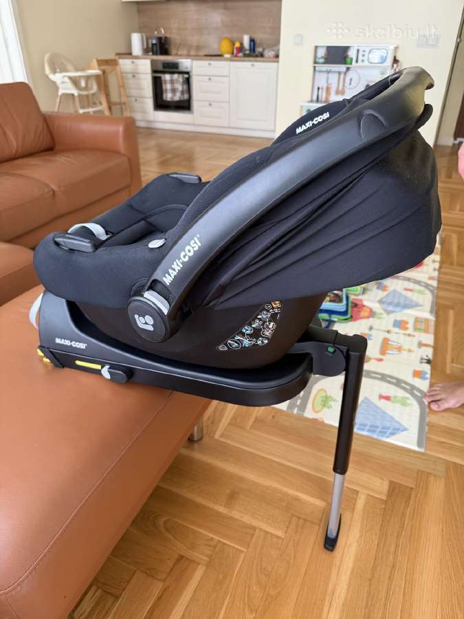 Maxi Cosy Cabriofix i-size + Isofix base - nuotraukos Nr. 4
