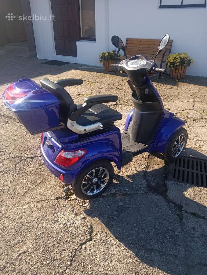 Parduodamas Senjoru elektrinis keturatis. - nuotraukos Nr. 3
