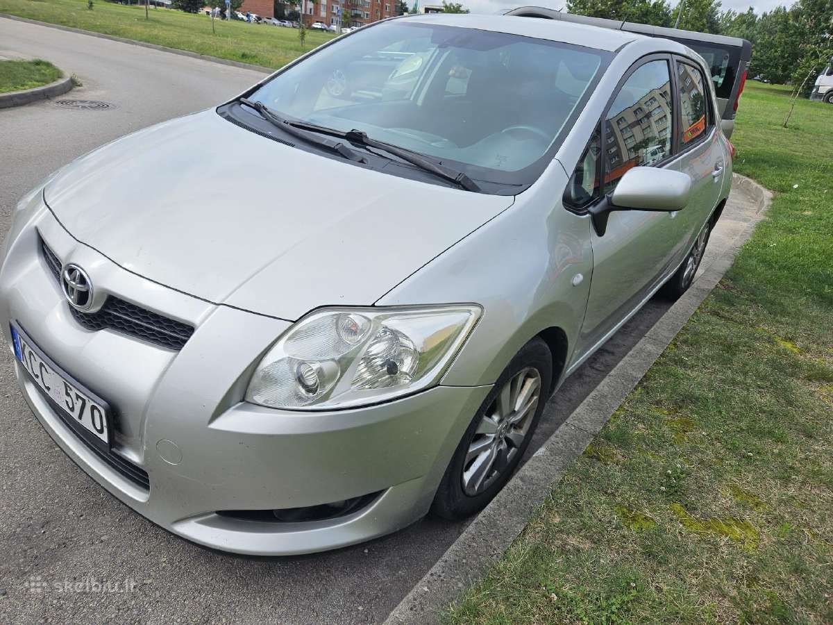 Toyota Auris - nuotraukos Nr. 2
