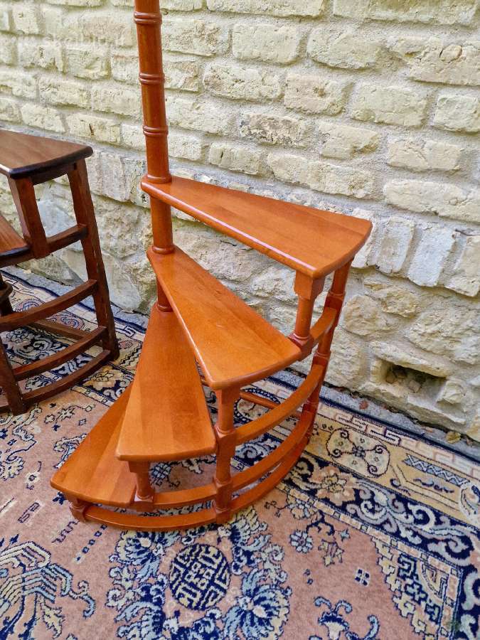 Vintažinės medžio masyvo kopetėlės/palypukai - nuotraukos Nr. 11