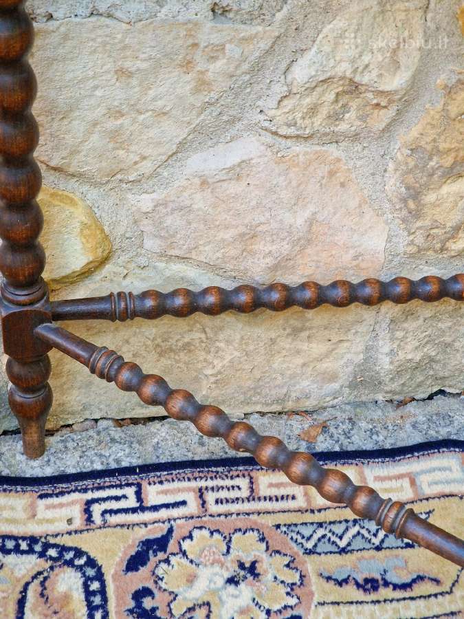 Vintažiniai medžio masyvo staliukai,kolonos - nuotraukos Nr. 7