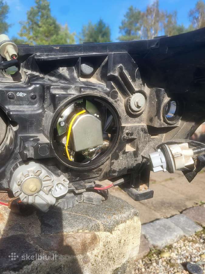 Subaru Forester Sh dešinysis xenon žibintas - nuotraukos Nr. 5