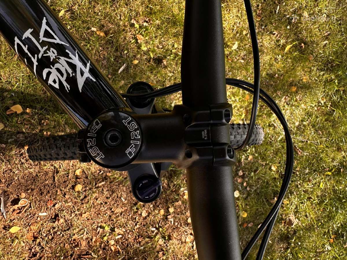 Specialized – 350 € / keitimas į BMX - nuotraukos Nr. 4