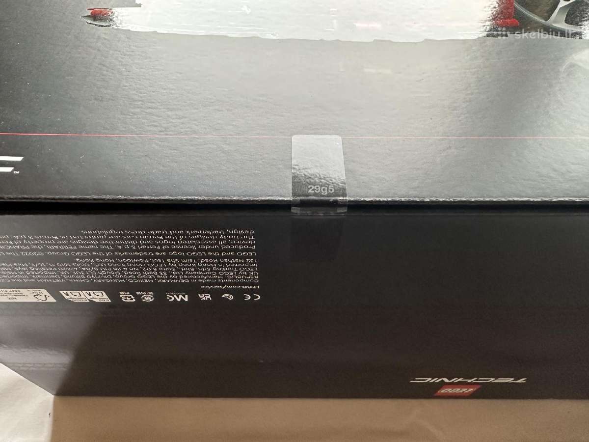 Lego Technic 42143 - nuotraukos Nr. 3