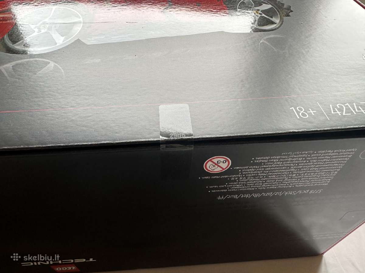 Lego Technic 42143 - nuotraukos Nr. 4