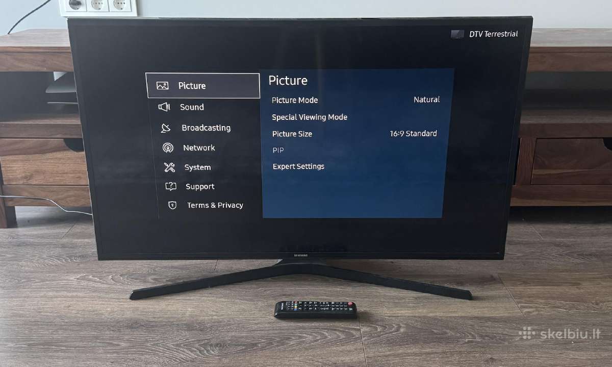 Samsung Ue40ku6072 40" 4k Uhd televizorius - nuotraukos Nr. 2