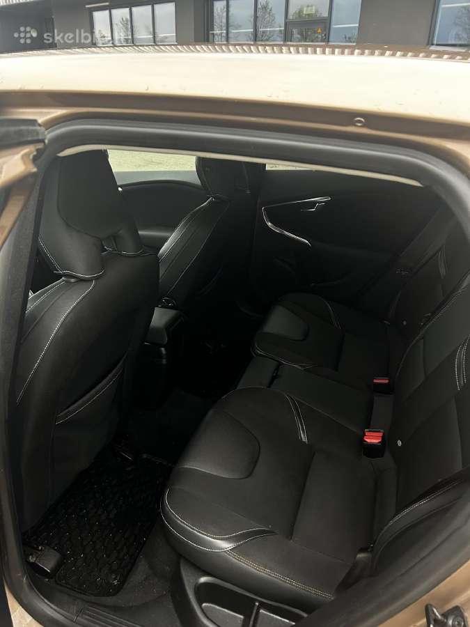 Volvo v40 - nuotraukos Nr. 10